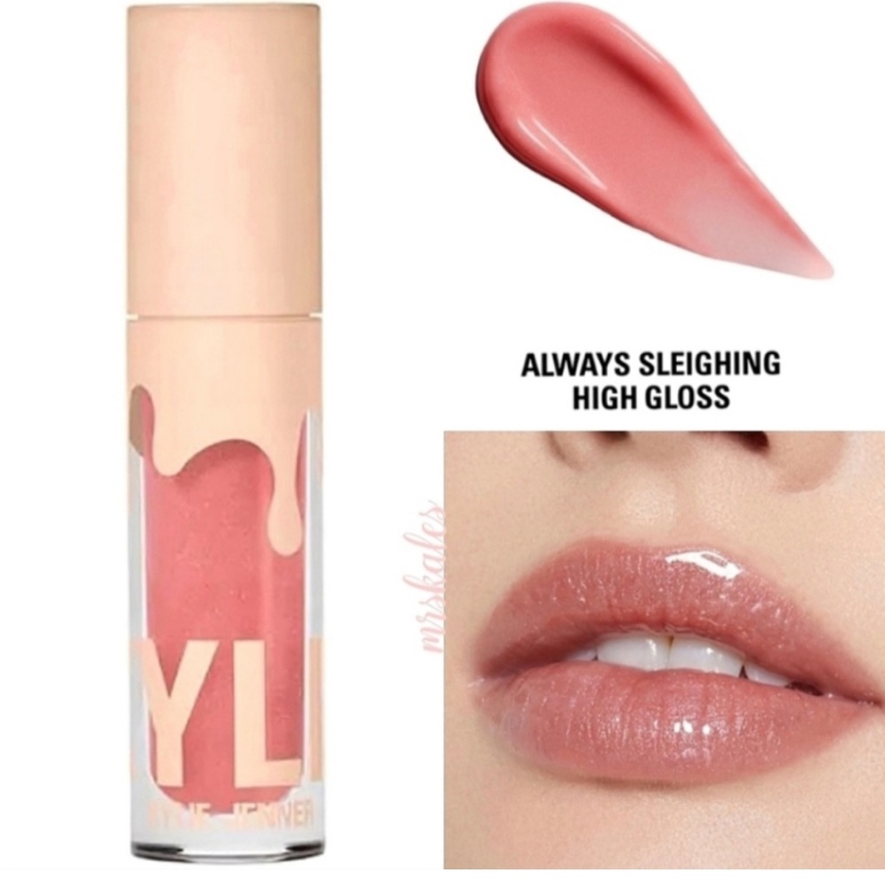 ALWAYS SLEIGHING Kylie lipgloss